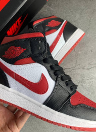Кроссовки Nike Air Jordan 1 Mid Bred Toe живое фото 3