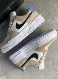 Кроссовки Nike Air Force 1 Pixel Desert Sand живое фото 1