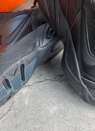 Кроссовки Nike Air Monarch 4 (IV) Triple Black живое фото 4