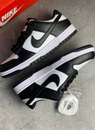 Кроссовки Nike Dunk SB Low Panda Black White  живое фото 1